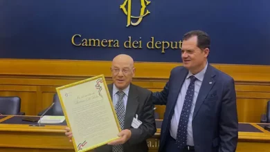 Cento anni fa l’invenzione del casco - L’omaggio dell’On. Porta a Luciano Di Lello 12 Casco