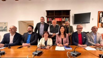 Atti clamorosamente bocciati, L'Aquila, Centrosinistra, Giunta Far West. 1 Atti clamorosamente bocciati