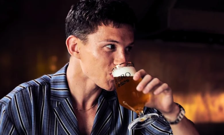 Tom Holland Lancia la Sua Linea di Birra Analcolica: "Bero" 1 Tom Holland Bero