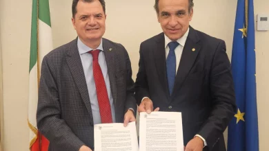 PORTA (PD) RICEVE A MONTECITORIO IL COORDINATORE DEL FRONTE PARLAMENTARE BRASILE-ITALIA HUGO LEAL (PSD) 13 PORTA (PD) RICEVE A MONTECITORIO IL COORDINATORE DEL FRONTE PARLAMENTARE BRASILE-ITALIA HUGO LEAL (PSD)