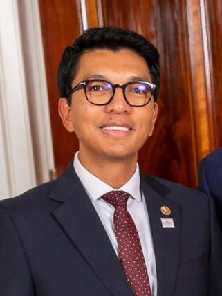 Madagascar, la Gen Z Fa Tremare il Potere: L'Esercito Si Unisce ai Manifestanti 2 Andry Rajoelina in December 2022 cropped